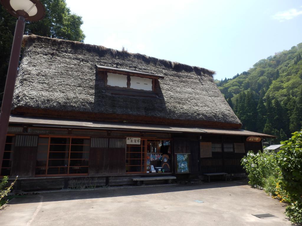 Hotel Minshuku Yomoshirou Nanto Esterno foto