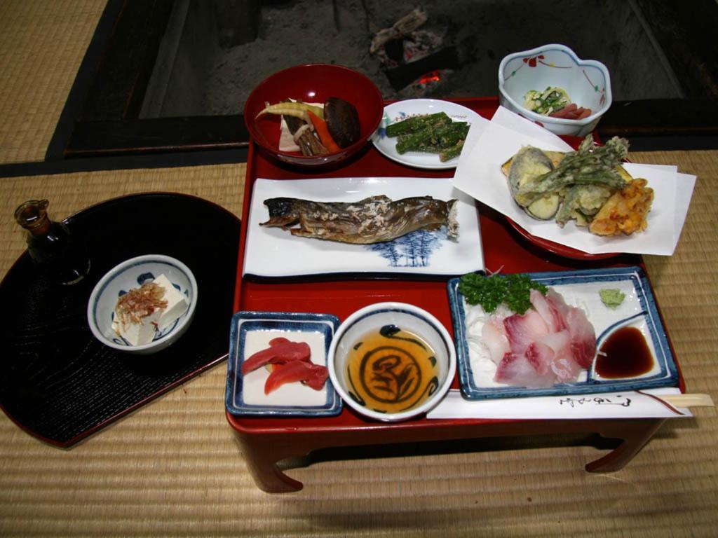 Hotel Minshuku Yomoshirou Nanto Esterno foto